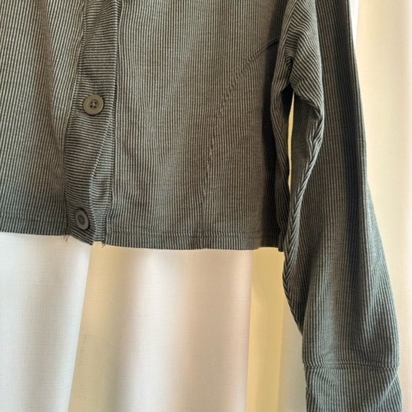 Colsie Cardigan - Picture 4 of 4